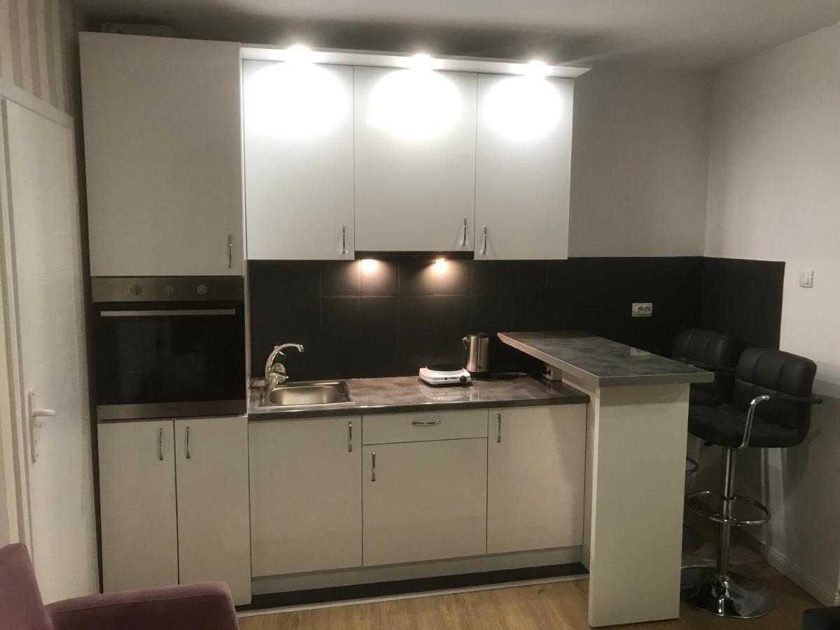 Apartman Kristina Free Parking Novi Sad Ngoại thất bức ảnh