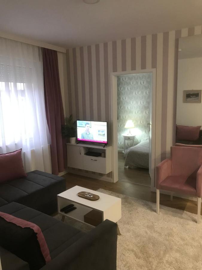 Apartman Kristina Free Parking Novi Sad Ngoại thất bức ảnh